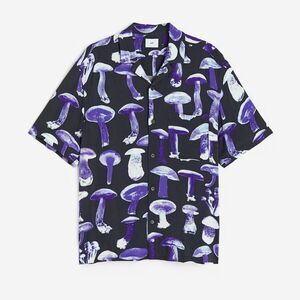 H&M Psilocybin Mushroom Pattern Button-Up Short Sleeve Trippy Shirt Mens Size M